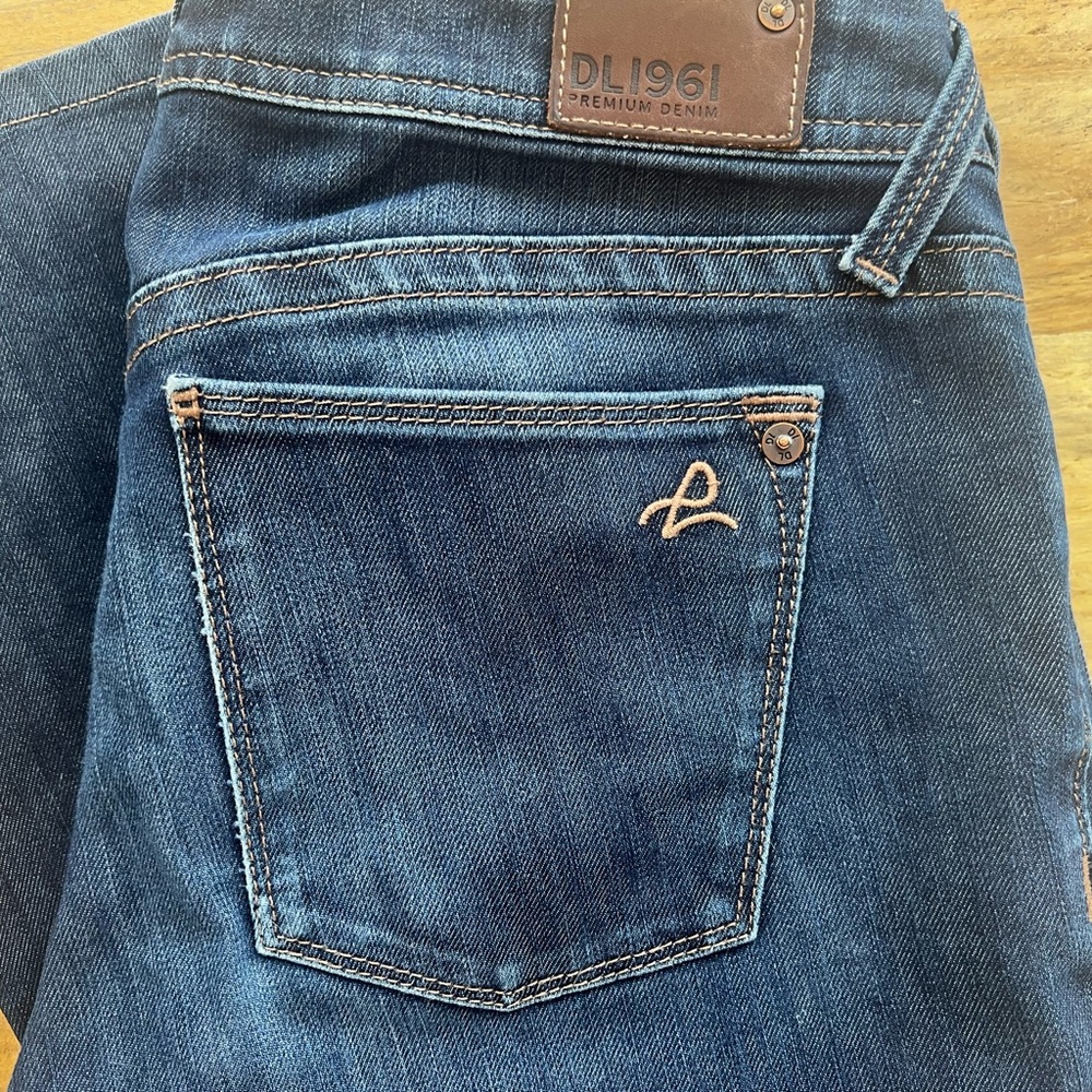 DL1961 Women's Classic Blue Denim Jeans